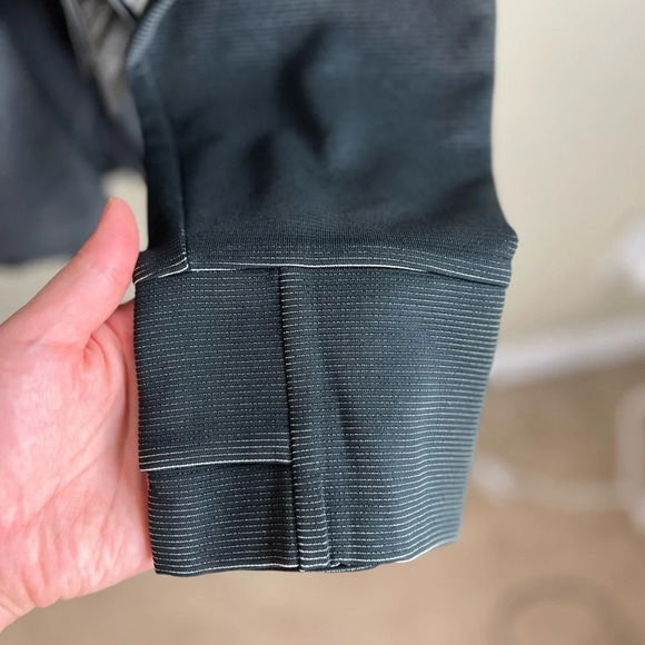 New Balance • Q Speed Shift 1/2 Zip - Picture 16 of 16